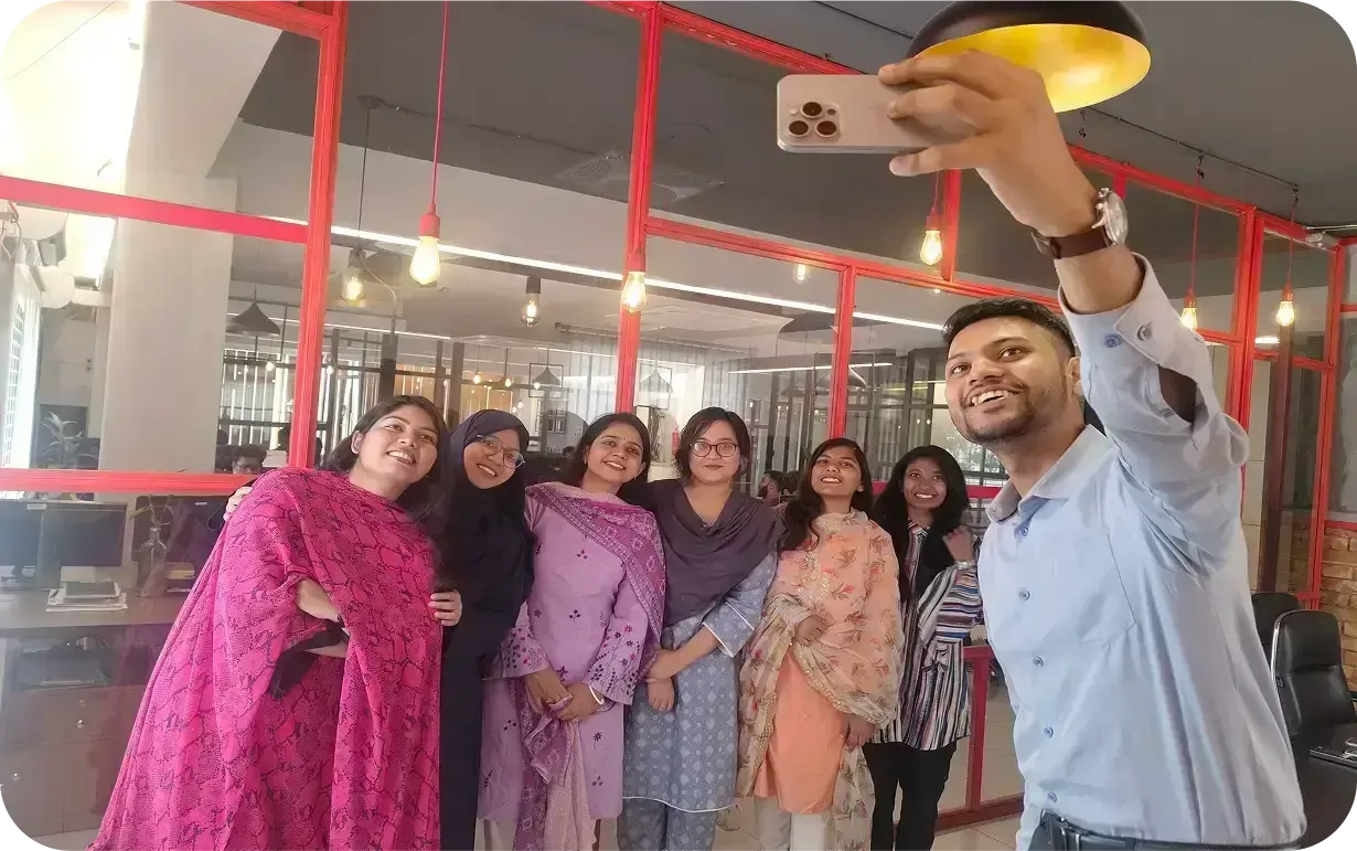 Women of 6sense HQ with flowers and cards on Women’s Day